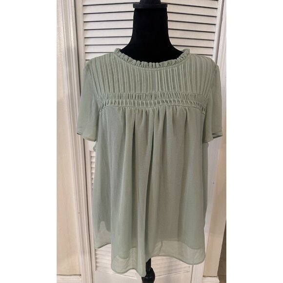 Torrid Green Short Layered Flutter Sleeves Tunic Womens Top Size 1 Career Office - Picture 1 of 7